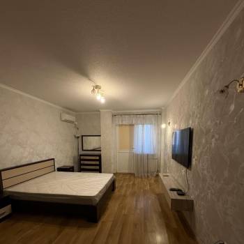 Сдается 2-х комнатная квартира, 87 м²