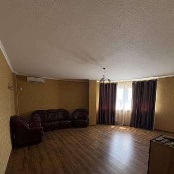 Сдается 2-х комнатная квартира, 87 м²