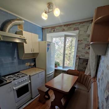 Продается 1-комнатная квартира, 33 м²