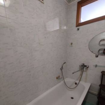 Продается 1-комнатная квартира, 33 м²