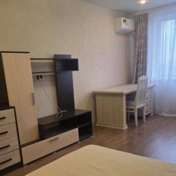 Сдается 1-комнатная квартира, 46 м²