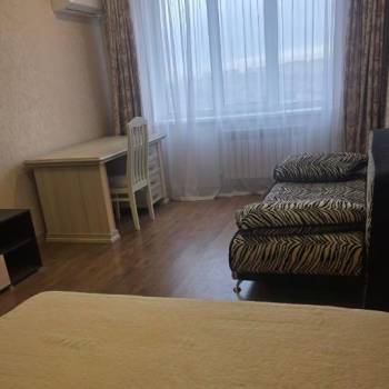 Сдается 1-комнатная квартира, 46 м²