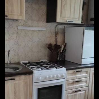 Сдается Многокомнатная квартира, 60 м²