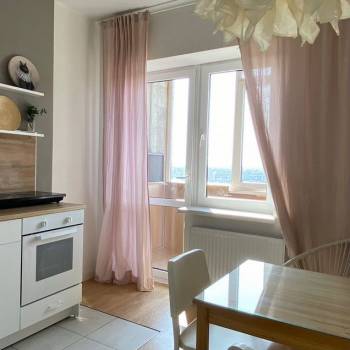 Сдается 1-комнатная квартира, 37 м²