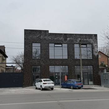 Сдается Нежилое помещение, 320 м²