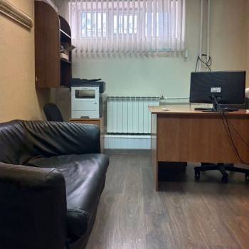 Продается Офис, 235 м²