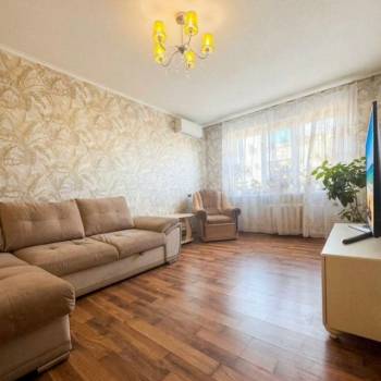Сдается Многокомнатная квартира, 0 м²