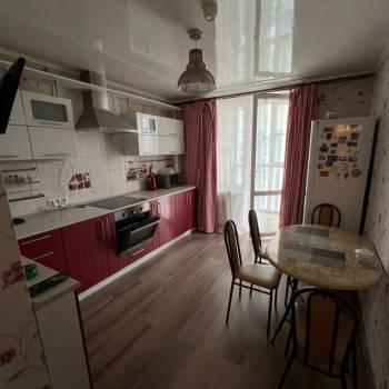 Сдается 1-комнатная квартира, 42 м²