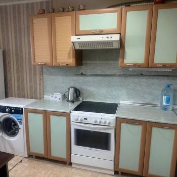 Сдается Многокомнатная квартира, 80 м²