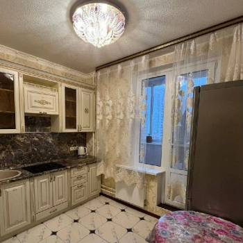 Сдается 1-комнатная квартира, 39 м²