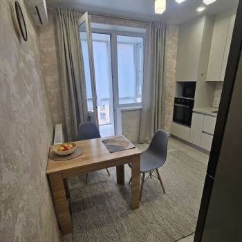 Сдается 1-комнатная квартира, 44 м²