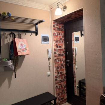 Продается 1-комнатная квартира, 50 м²