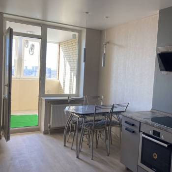 Продается 1-комнатная квартира, 43 м²