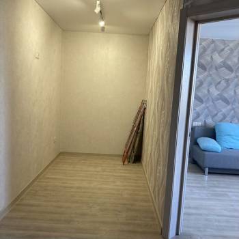 Продается 1-комнатная квартира, 43 м²