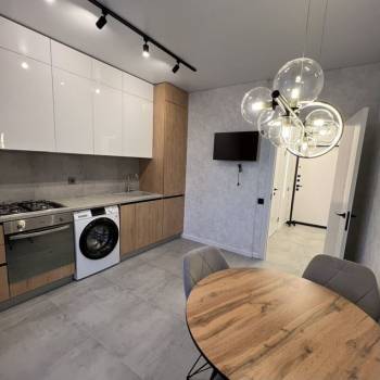 Сдается 1-комнатная квартира, 42 м²