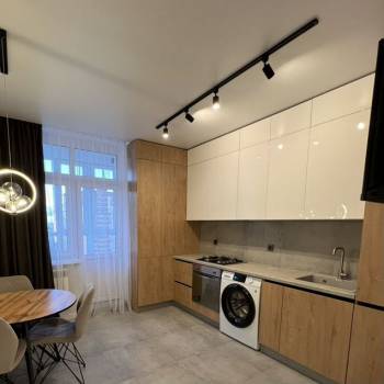 Сдается 1-комнатная квартира, 42 м²
