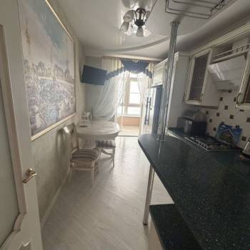 Сдается 2-х комнатная квартира, 65 м²