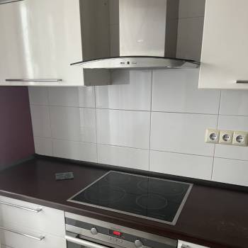 Сдается Многокомнатная квартира, 64 м²