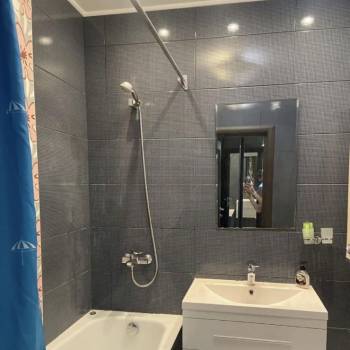 Сдается Многокомнатная квартира, 64 м²