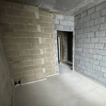 Продается 1-комнатная квартира, 37,3 м²