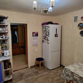 Продается Многокомнатная квартира, 104 м²