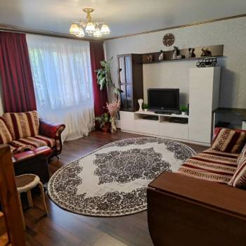 Продается Многокомнатная квартира, 104 м²