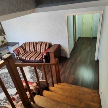 Продается Многокомнатная квартира, 104 м²