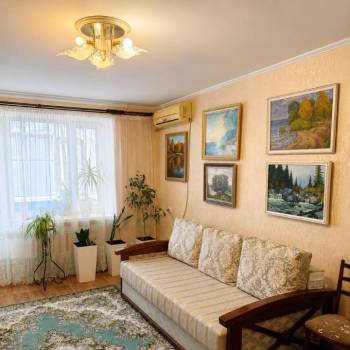 Продается 3-х комнатная квартира, 61 м²