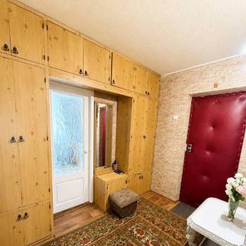 Продается 3-х комнатная квартира, 61 м²
