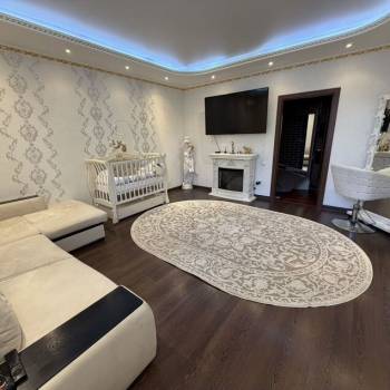 Продается 2-х комнатная квартира, 72 м²