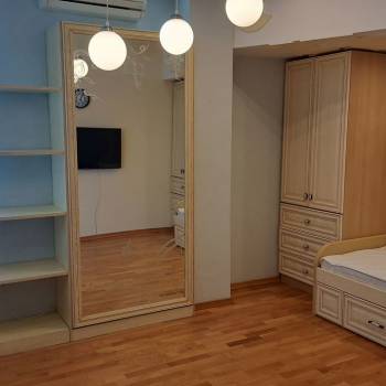 Сдается Многокомнатная квартира, 130 м²