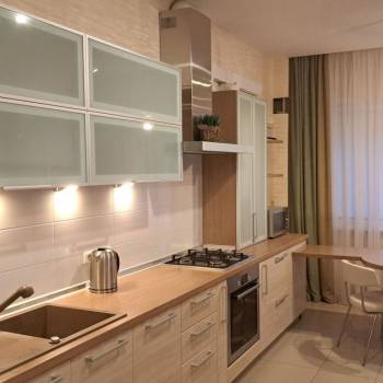 Сдается Многокомнатная квартира, 130 м²