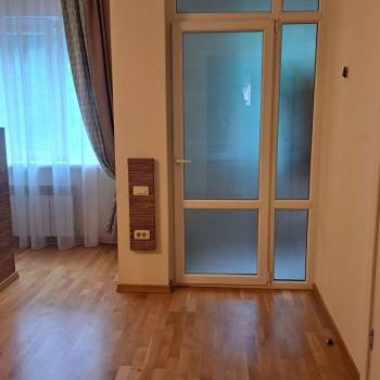 Сдается Многокомнатная квартира, 130 м²
