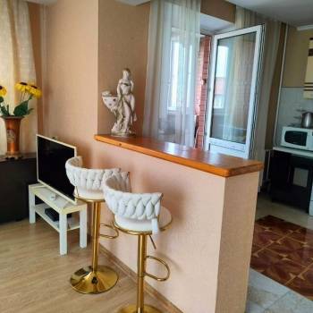 Сдается 2-х комнатная квартира, 65 м²