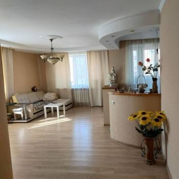 Сдается 2-х комнатная квартира, 65 м²