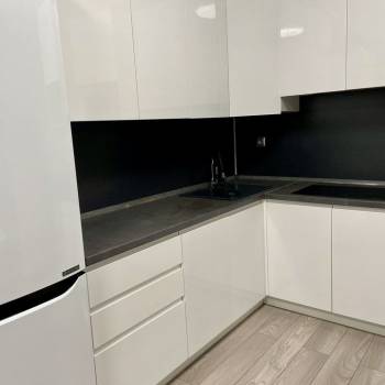 Сдается 1-комнатная квартира, 50 м²