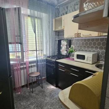 Продается Многокомнатная квартира, 60,3 м²
