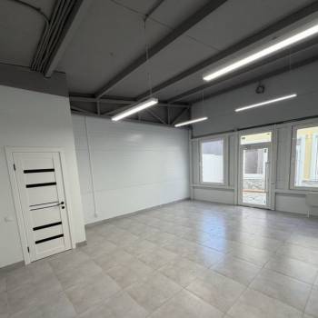 Продается Нежилое помещение, 400 м²