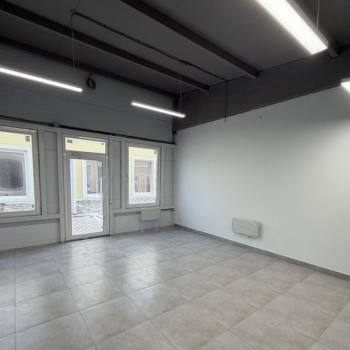 Продается Нежилое помещение, 400 м²