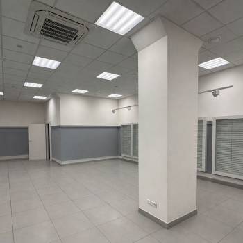 Сдается Нежилое помещение, 153 м²