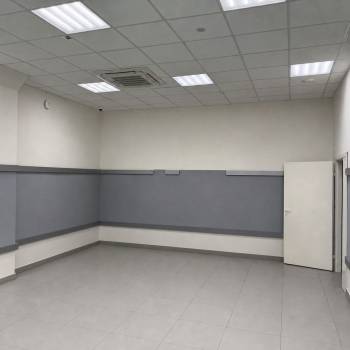 Сдается Нежилое помещение, 153 м²