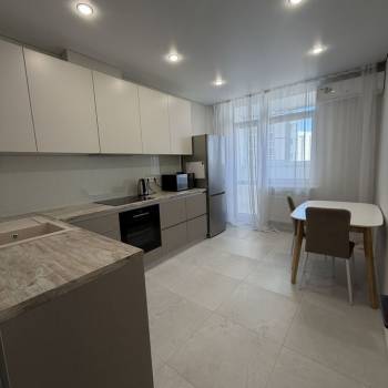 Сдается 2-х комнатная квартира, 60 м²