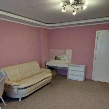 Продается 1-комнатная квартира, 42,4 м²