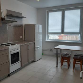 Сдается 1-комнатная квартира, 38 м²