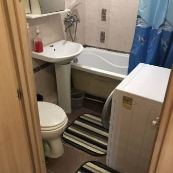 Сдается Многокомнатная квартира, 60 м²