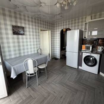 Продается 1-комнатная квартира, 44 м²