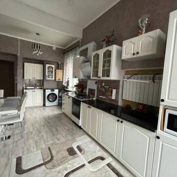Продается 3-х комнатная квартира, 80 м²