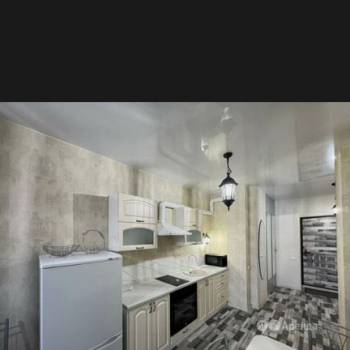 Сдается 1-комнатная квартира, 51 м²