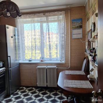 Продается Многокомнатная квартира, 84 м²