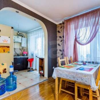 Продается Многокомнатная квартира, 98 м²